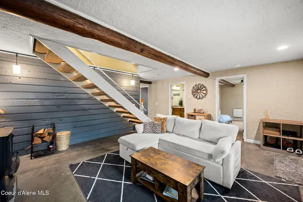 $899,000 | 17875 North Richards Drive, Hayden, ID 83835