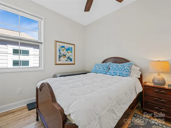 $550,000 | 60 Skyvue Court, Saluda, NC 28773