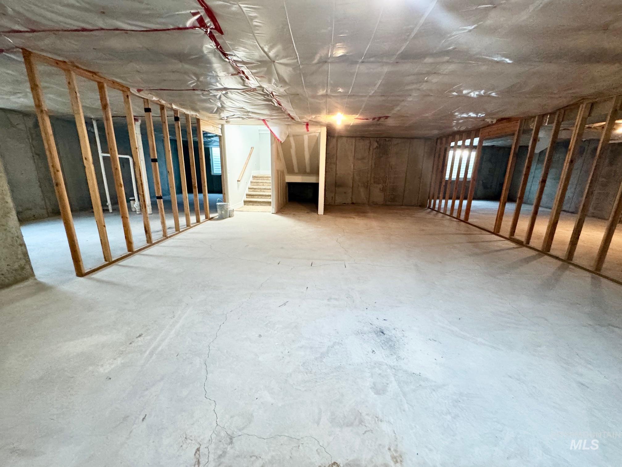 650 Lochsa Loop Heyburn, ID 83336 - Photo 24 of 26 Below grade area featuring stairway