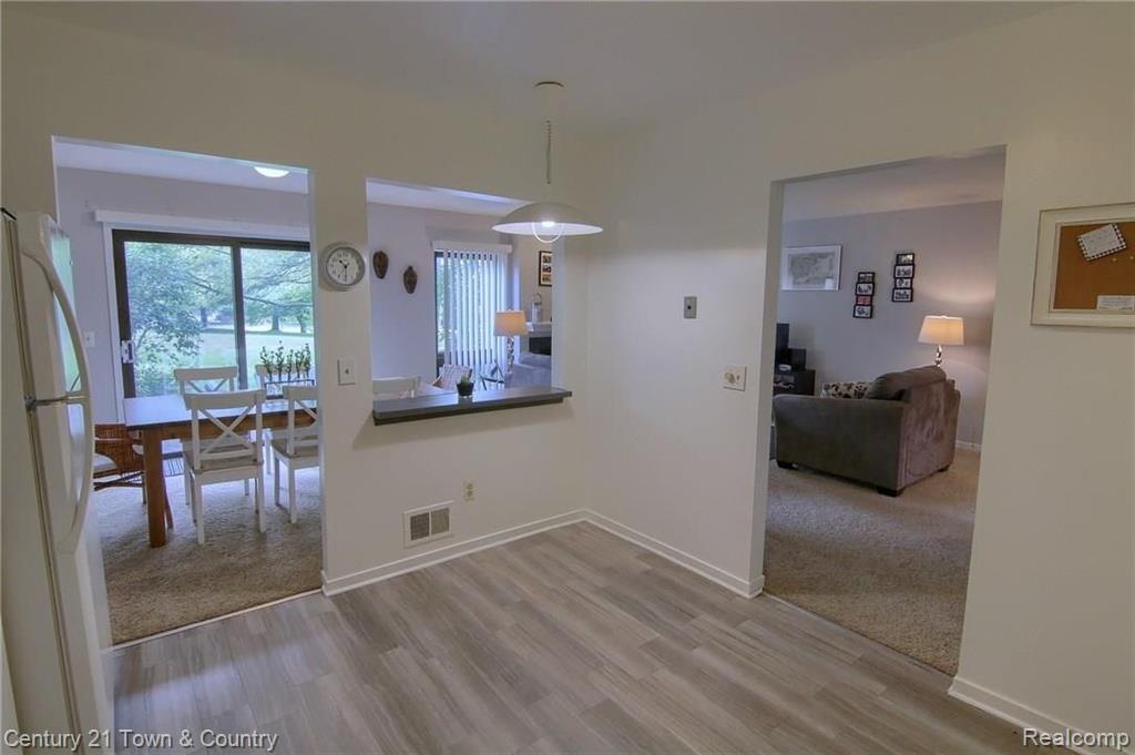 569 Victoria Court Rochester Hills, MI 48307 - Photo 11 of 31