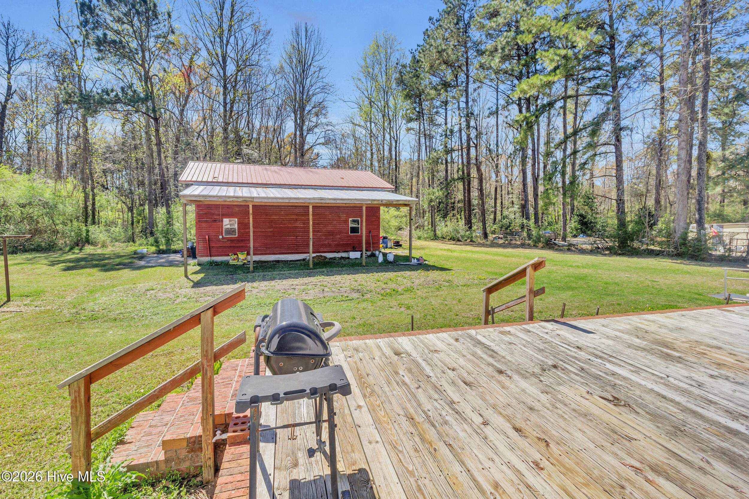 275 Bayleaf Road New Bern, NC 28560 - Photo 35 of 52 Back - Deck