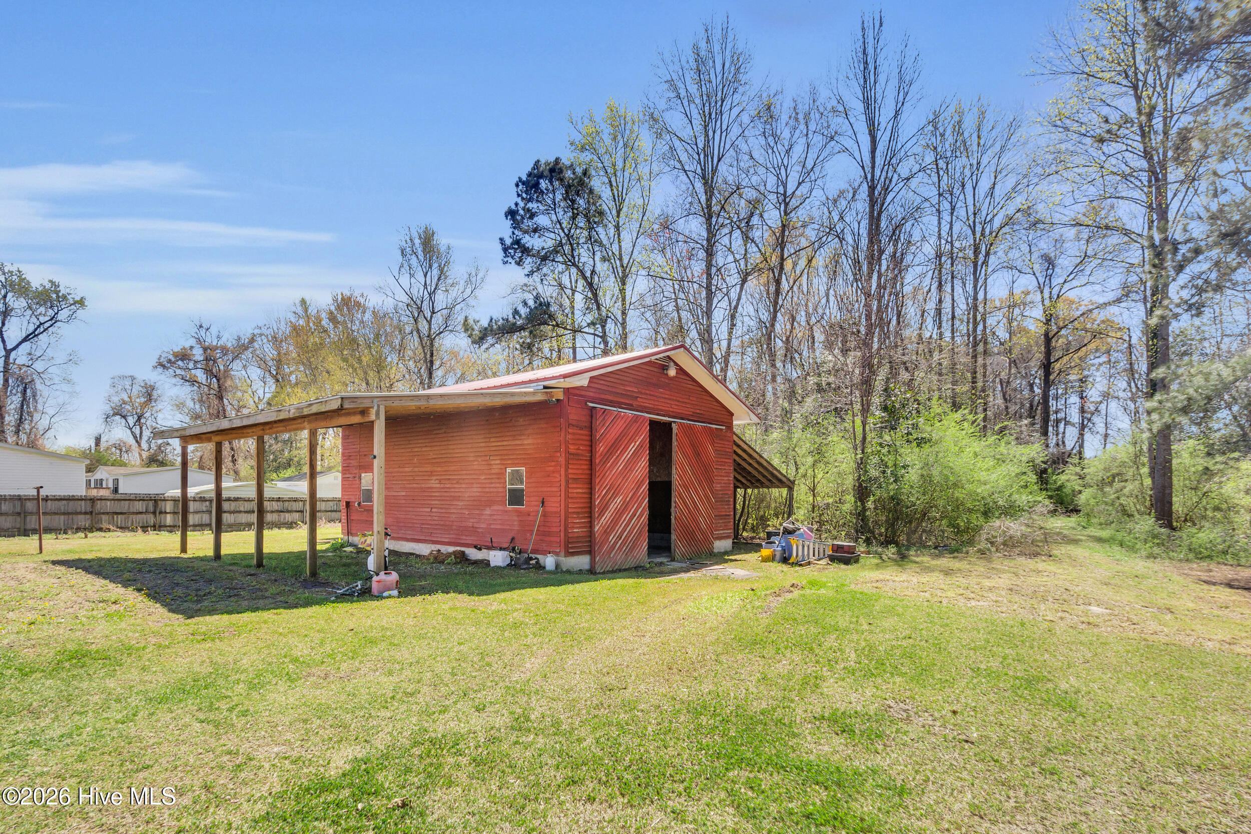 275 Bayleaf Road New Bern, NC 28560 - Photo 37 of 52 Back - Barn/Shelter