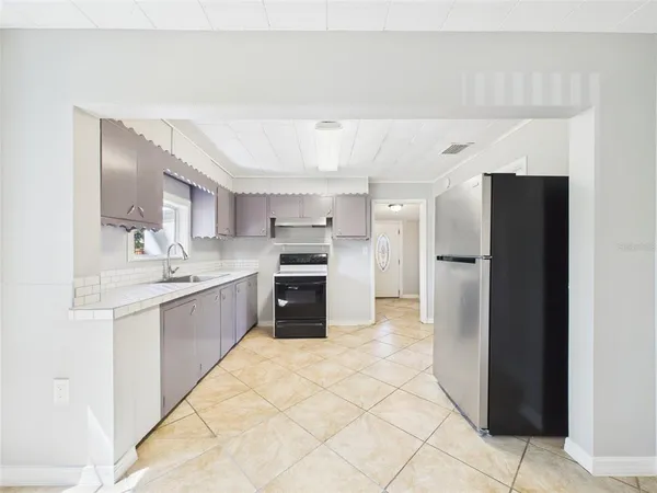 $219,900 | 348 Gordon Avenue, Dundee, FL 33838