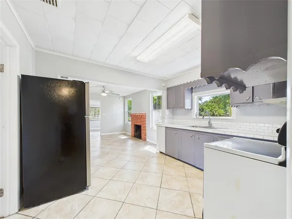 $219,900 | 348 Gordon Avenue, Dundee, FL 33838