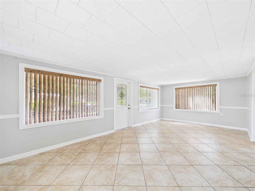 348 Gordon Avenue Dundee, FL 33838 - Photo 3 of 98