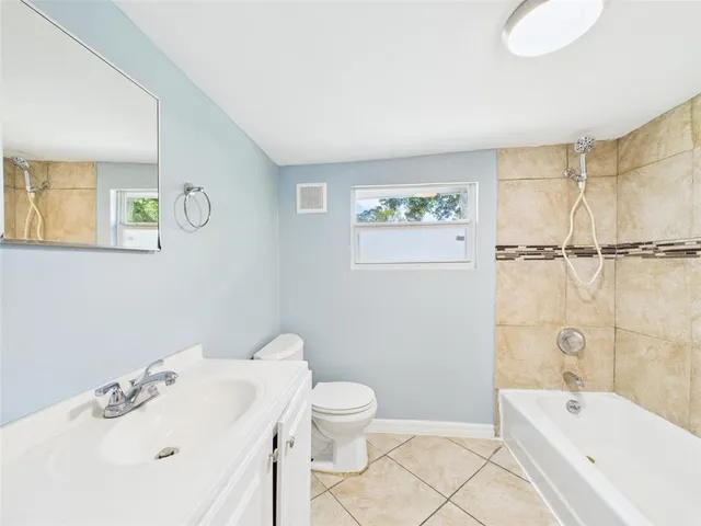 $219,900 | 348 Gordon Avenue, Dundee, FL 33838