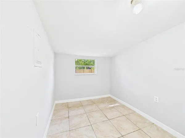$219,900 | 348 Gordon Avenue, Dundee, FL 33838