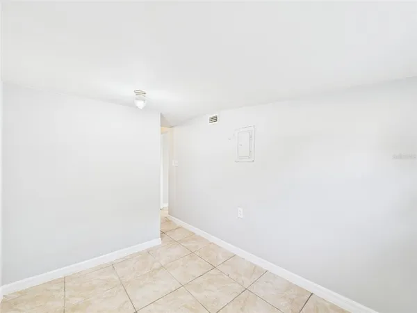 $219,900 | 348 Gordon Avenue, Dundee, FL 33838