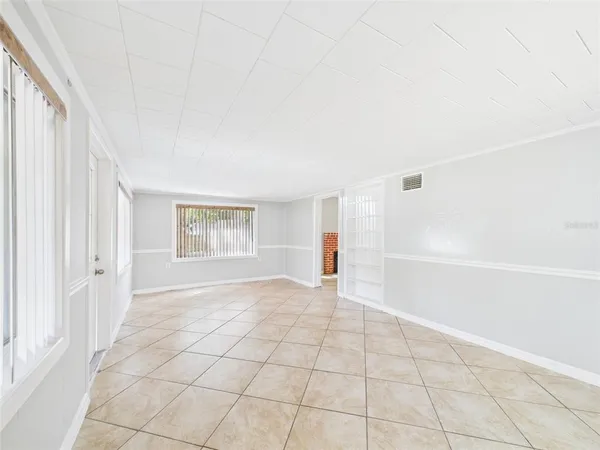 $219,900 | 348 Gordon Avenue, Dundee, FL 33838