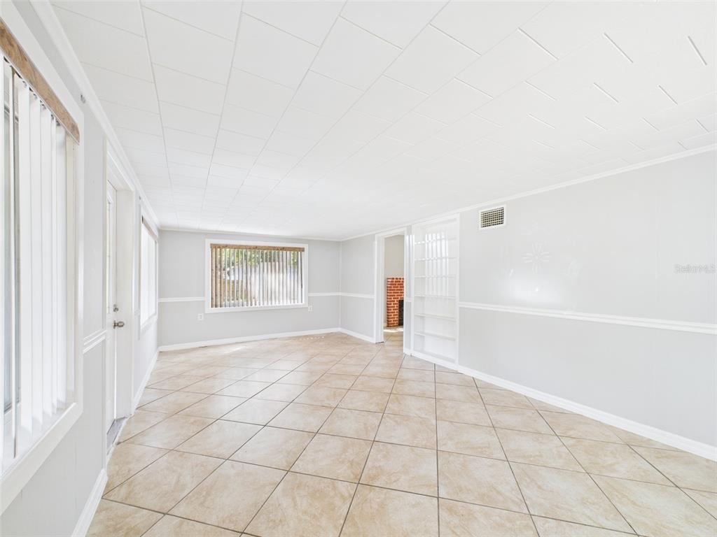 348 Gordon Avenue Dundee, FL 33838 - Photo 4 of 98