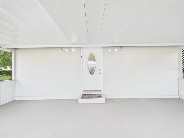 $219,900 | 348 Gordon Avenue, Dundee, FL 33838