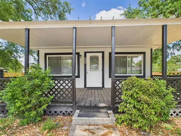 $219,900 | 348 Gordon Avenue, Dundee, FL 33838