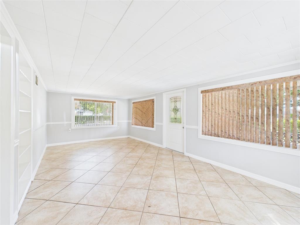 348 Gordon Avenue Dundee, FL 33838 - Photo 5 of 98