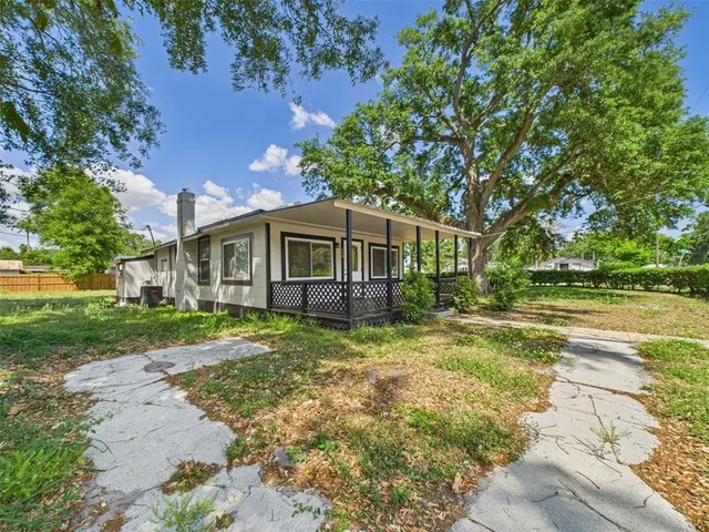 $219,900 | 348 Gordon Avenue, Dundee, FL 33838