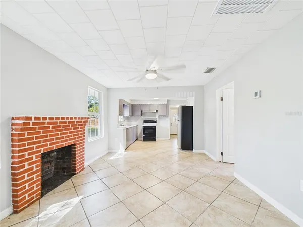 $219,900 | 348 Gordon Avenue, Dundee, FL 33838