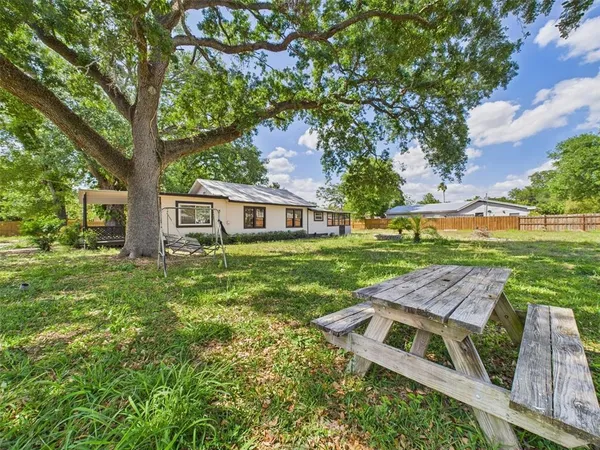 $219,900 | 348 Gordon Avenue, Dundee, FL 33838