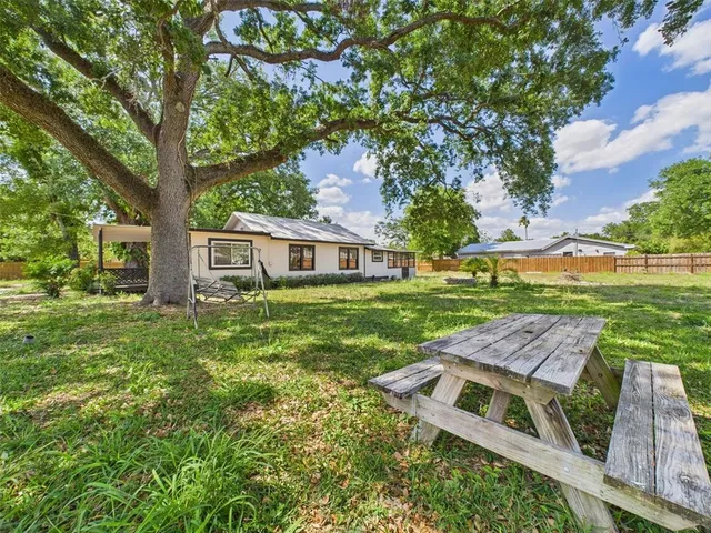 $219,900 | 348 Gordon Avenue, Dundee, FL 33838