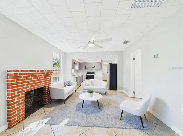 $219,900 | 348 Gordon Avenue, Dundee, FL 33838