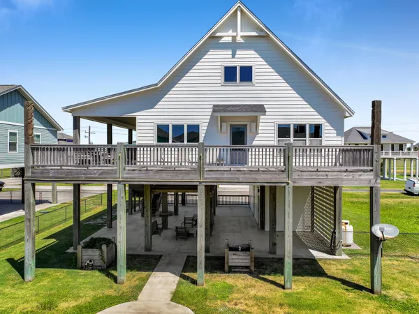 a view of residential house with swimming pool