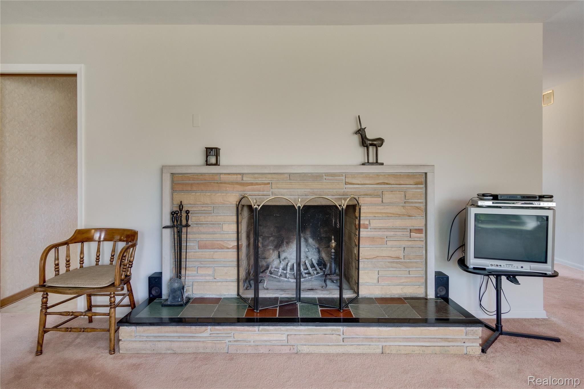 851 Helston Road Bloomfield Hills, MI 48304 - Photo 20 of 36 Interiors (21 of 38).jpg