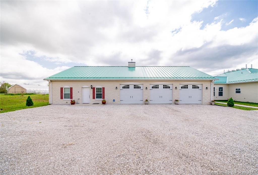 10290 Dalby Road Georgetown, IN 47122 - Photo 4 of 44