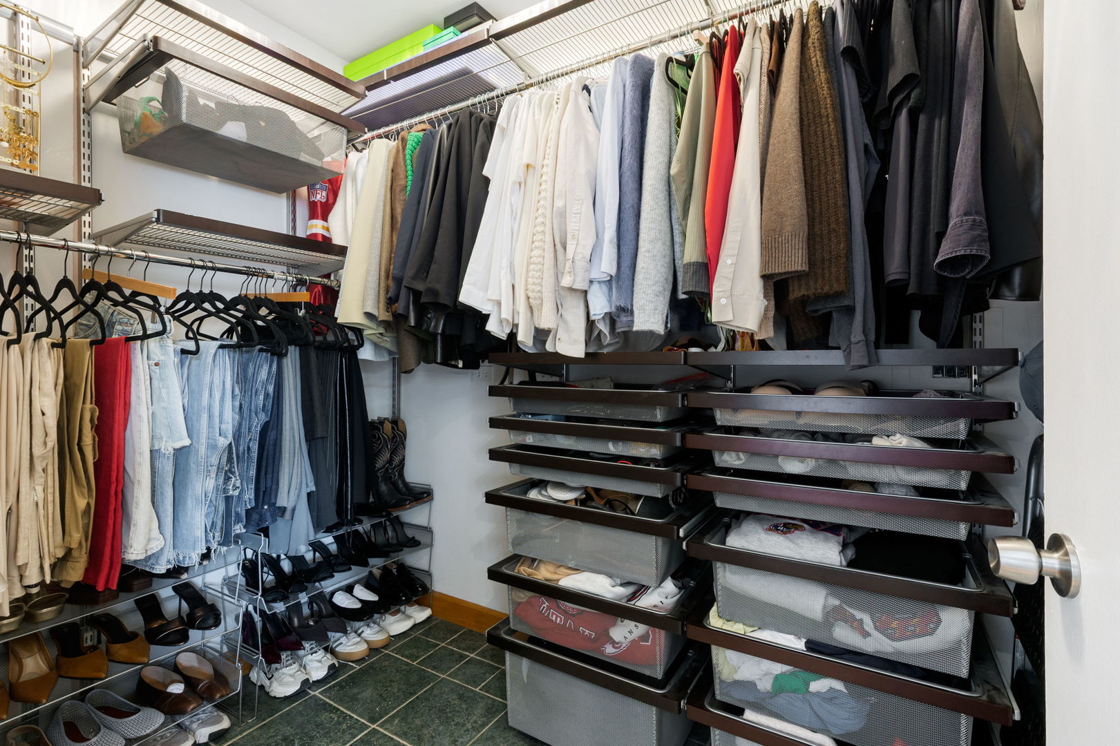 2909 North Sheridan Road, Unit 1104 Chicago, IL 60657 - Photo 11 of 16