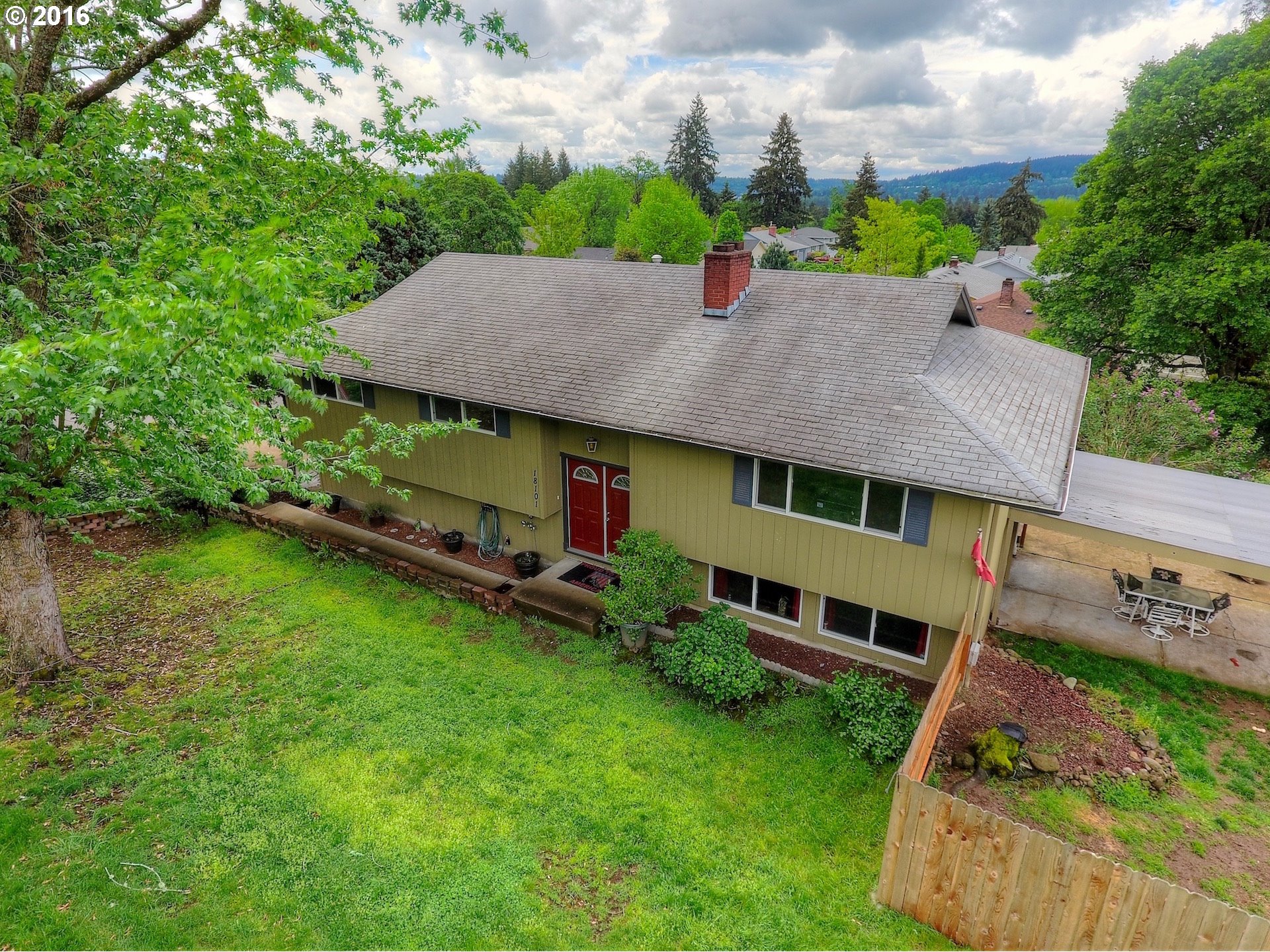 18101 Oatfield Road Gladstone, OR 97027 - Photo 23 of 28 Gallery Image 23
