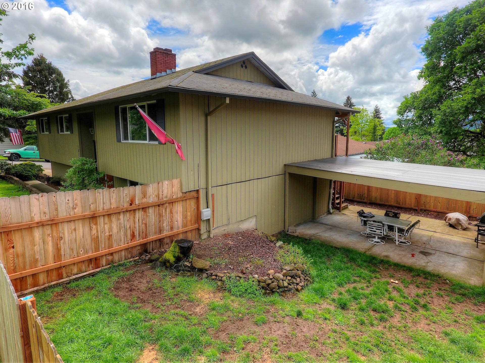 18101 Oatfield Road Gladstone, OR 97027 - Photo 26 of 28 Gallery Image 26
