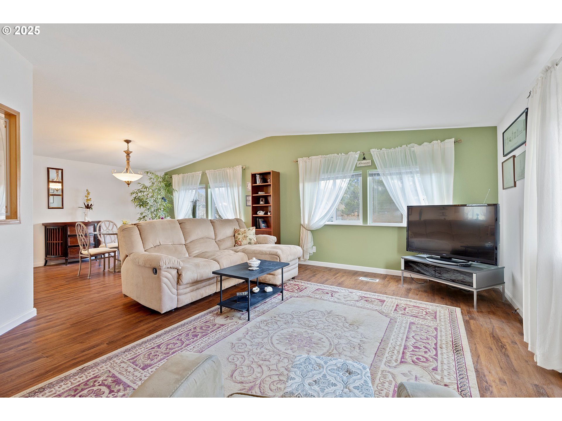 17621 Northwest Shady Fir Loop, Unit 65 Beaverton, OR 97006 - Photo 3 of 21