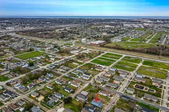 $325,000 | 2424-26 Independence Street, New Orleans, LA 70117