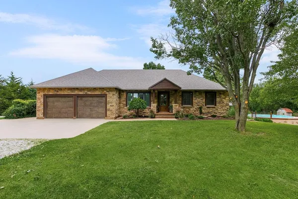 $695,000 | 33309 Taylor Road, Drexel, MO 64742