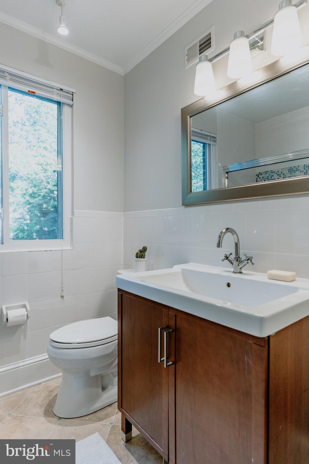 11081 Saffold Way Reston, VA 20190 - Photo 34 of 62