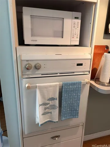 a close view of door