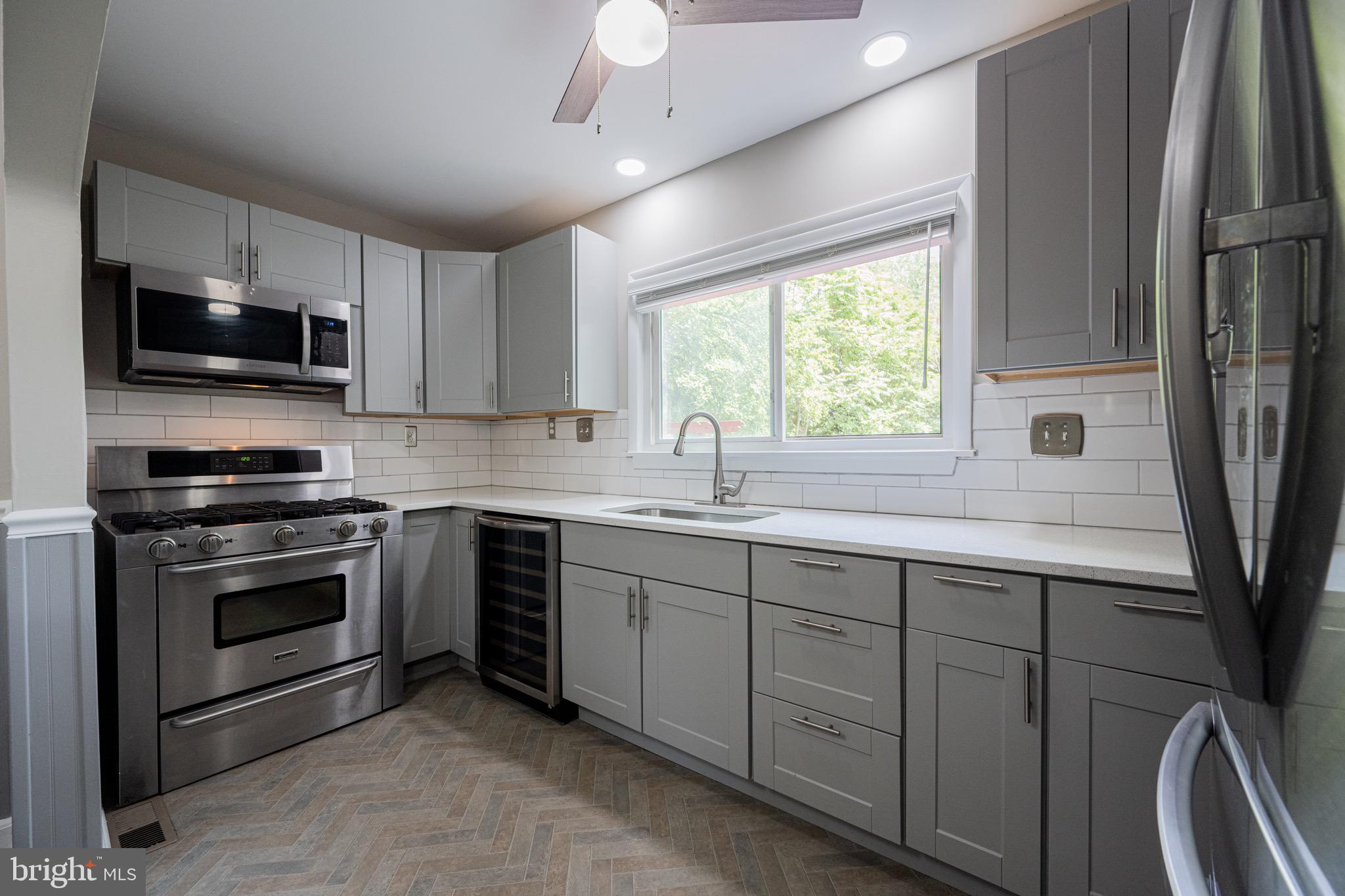 831 Cedarcroft Road Baltimore, MD 21212 - Photo 8 of 31