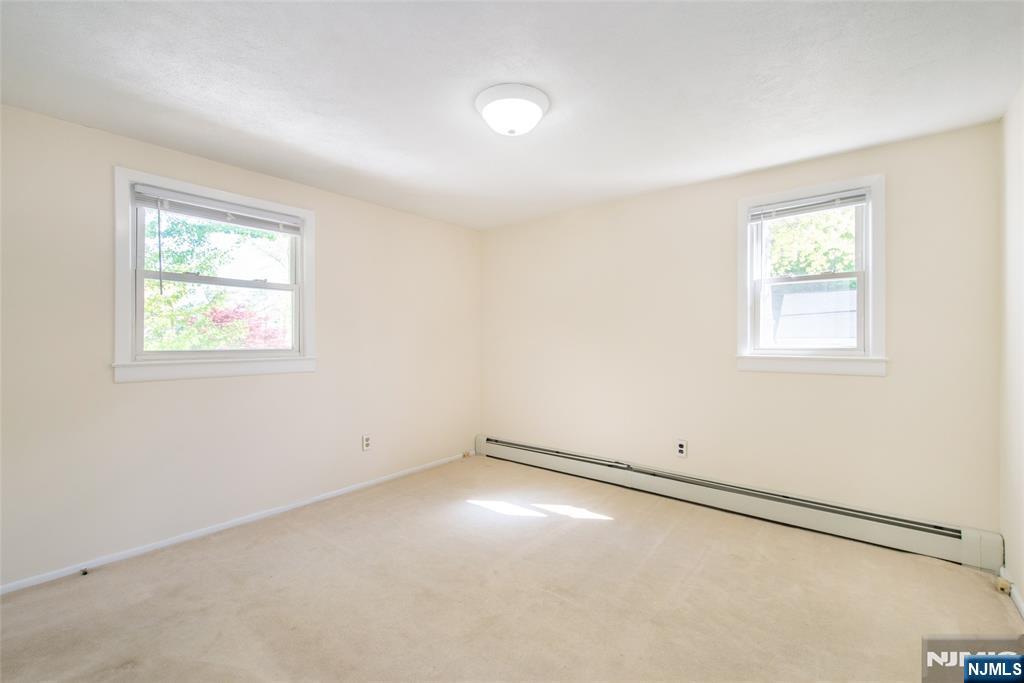 8 Pershing Street Emerson, NJ 07630 - Photo 18 of 25