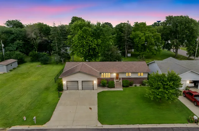 $276,500 | 102 Ringer Drive, Sherburn, MN 56171