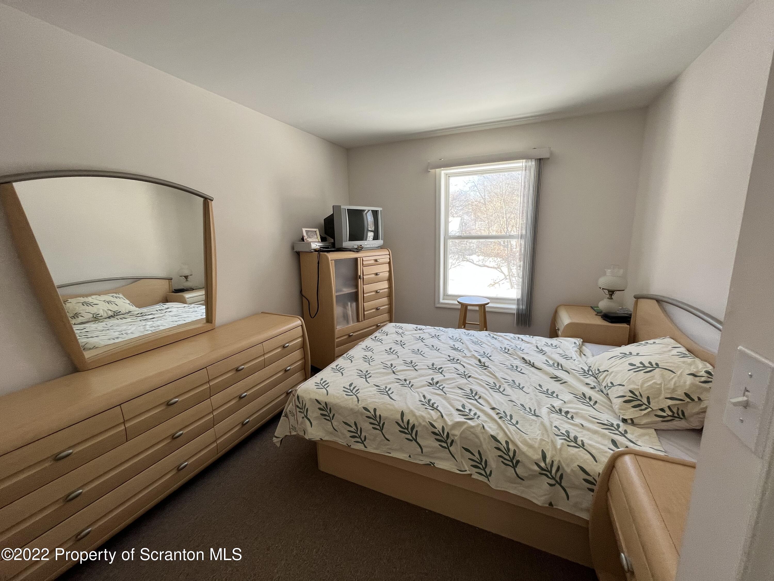 103 Stamford Road Dingmans Ferry, PA 18328 - Photo 9 of 18 Gallery Image 9