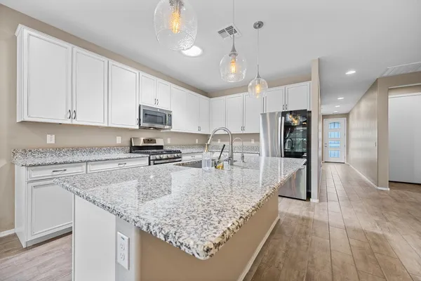 $2,800 | 25796 South 224th Place, Queen Creek, AZ 85142