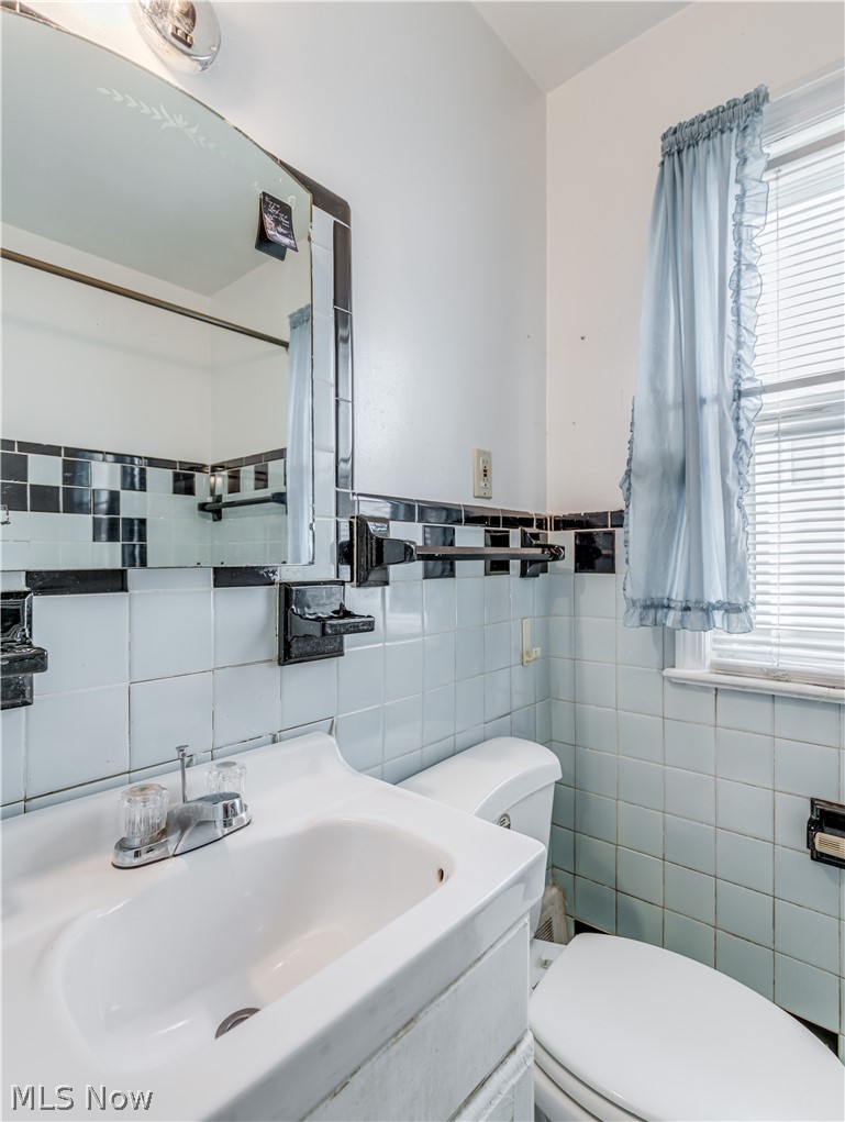 878 Greyton Road Cleveland, OH 44112 - Photo 19 of 29 Gallery Image 19