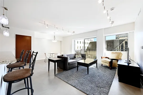 $360,000 | 800 Brazos Street, Unit 705, Austin, TX 78701
