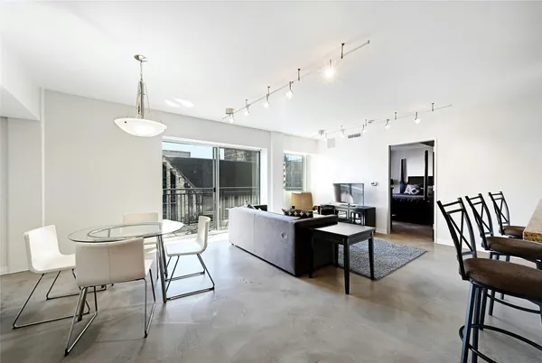 $360,000 | 800 Brazos Street, Unit 705, Austin, TX 78701