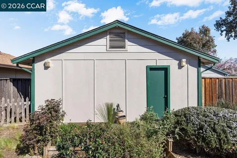 $699,000 | 4669 Golf Drive, Livermore, CA 94551