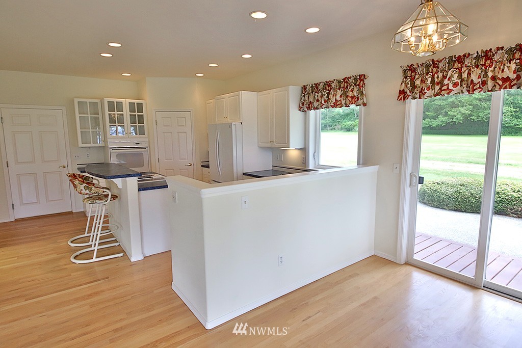 2247 Inverness Way Coupeville, WA 98239 - Photo 6 of 22 Gallery Image 6