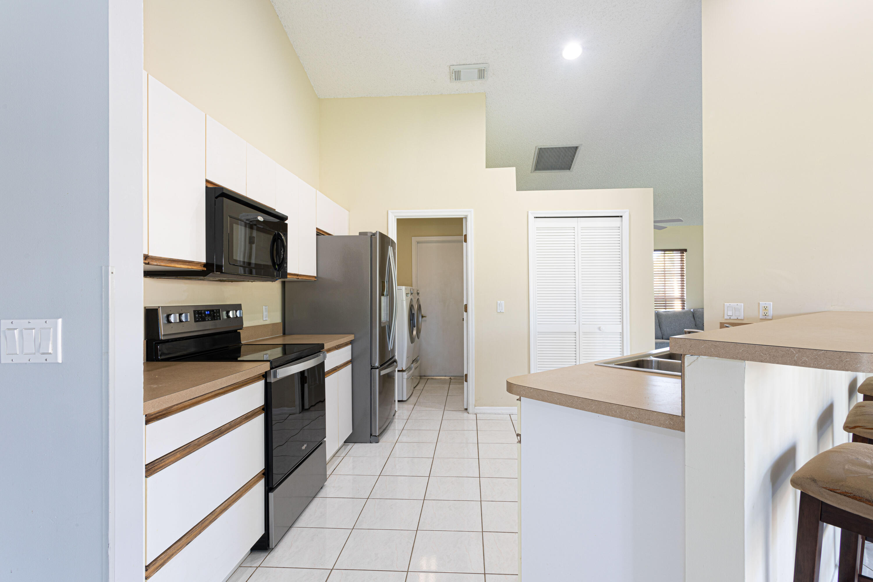 755 Southwest Ancona Road Port St. Lucie, FL 34953 - Photo 13 of 36 casa-25_1