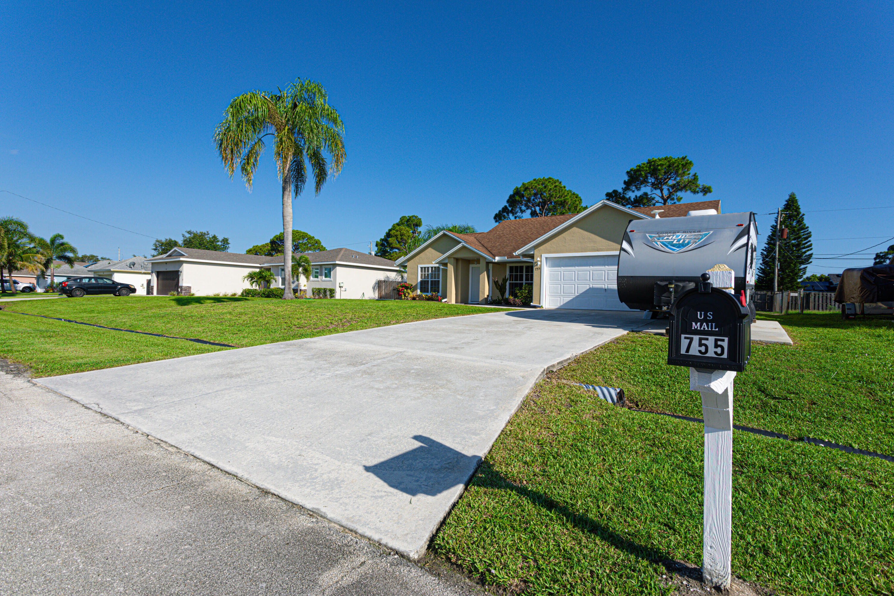 755 Southwest Ancona Road Port St. Lucie, FL 34953 - Photo 2 of 36 casa-13_1