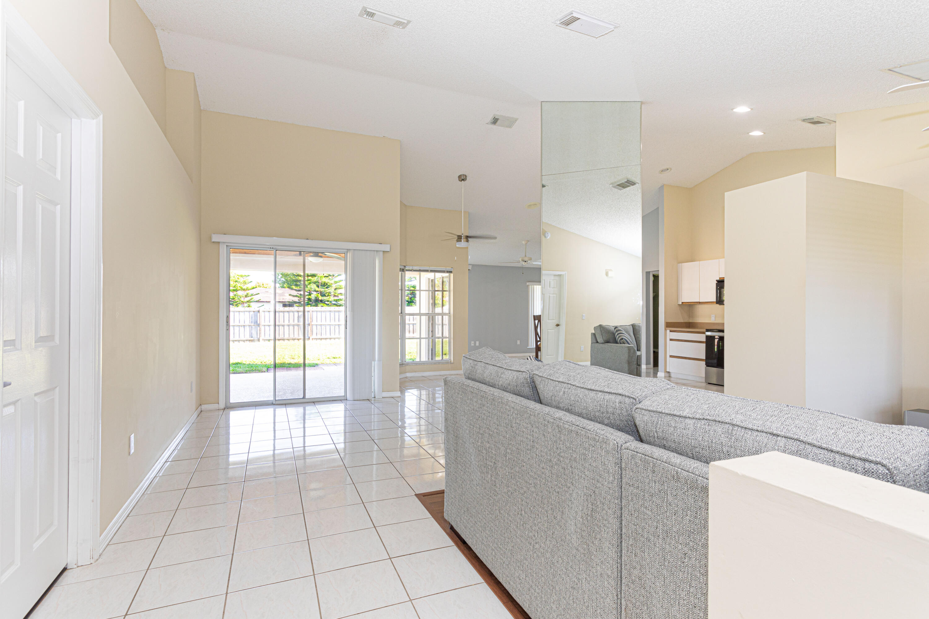 755 Southwest Ancona Road Port St. Lucie, FL 34953 - Photo 5 of 36 casa-17_1