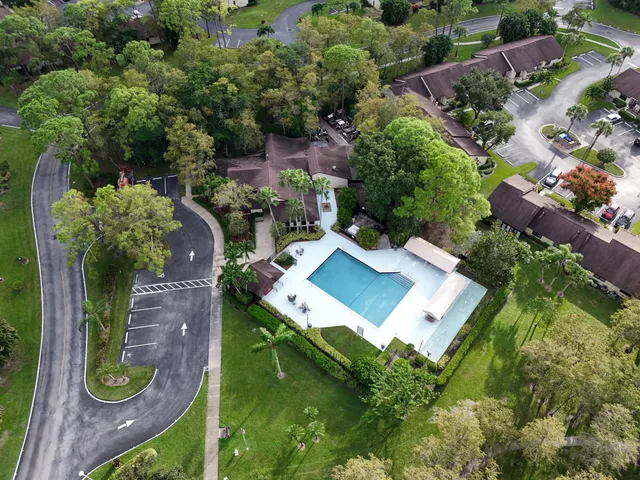 $195,000 | 103 Rose Bay Court, Royal Palm Beach, FL 33411