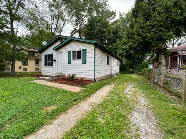 843 Nevin Street Akron, OH 44310 - Photo 2 of 13 Gallery Image 2