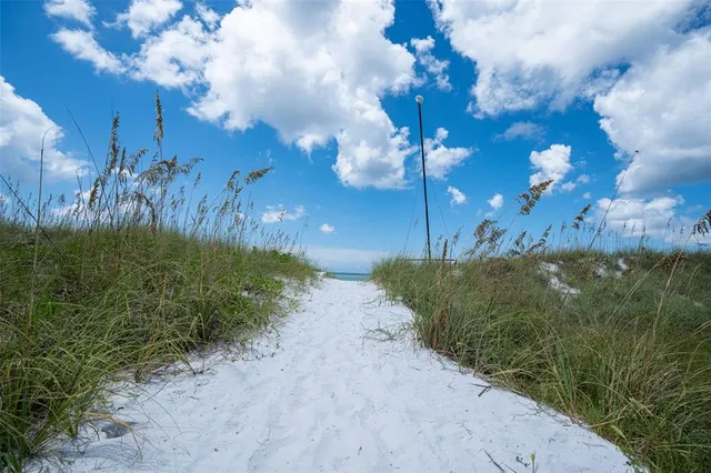 $798,500 | 5855 Midnight Pass Road, Unit 318, Sarasota, FL 34242