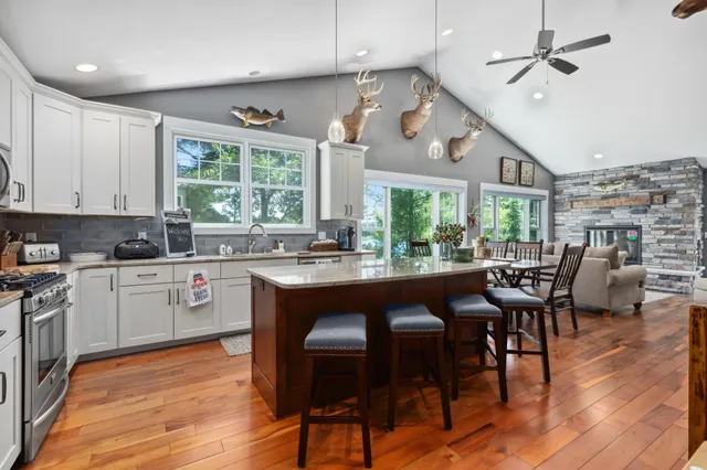 $1,195,000 | 8020 Ridge Road, Lake Shore, MN 56468